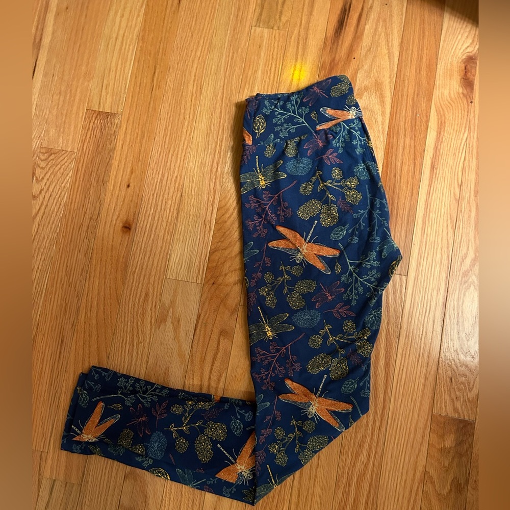 LulaRoe dragonfly leggings, one size
